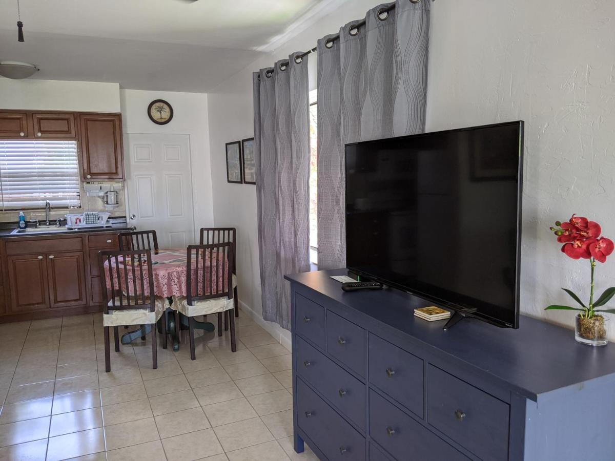 Breakaway Inn Guest House Lauderdale-by-the-Sea Exterior foto