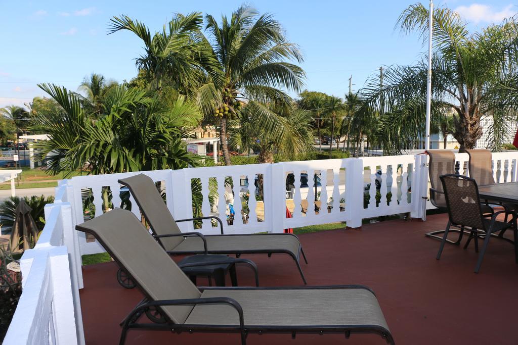 Breakaway Inn Guest House Lauderdale-by-the-Sea Exterior foto