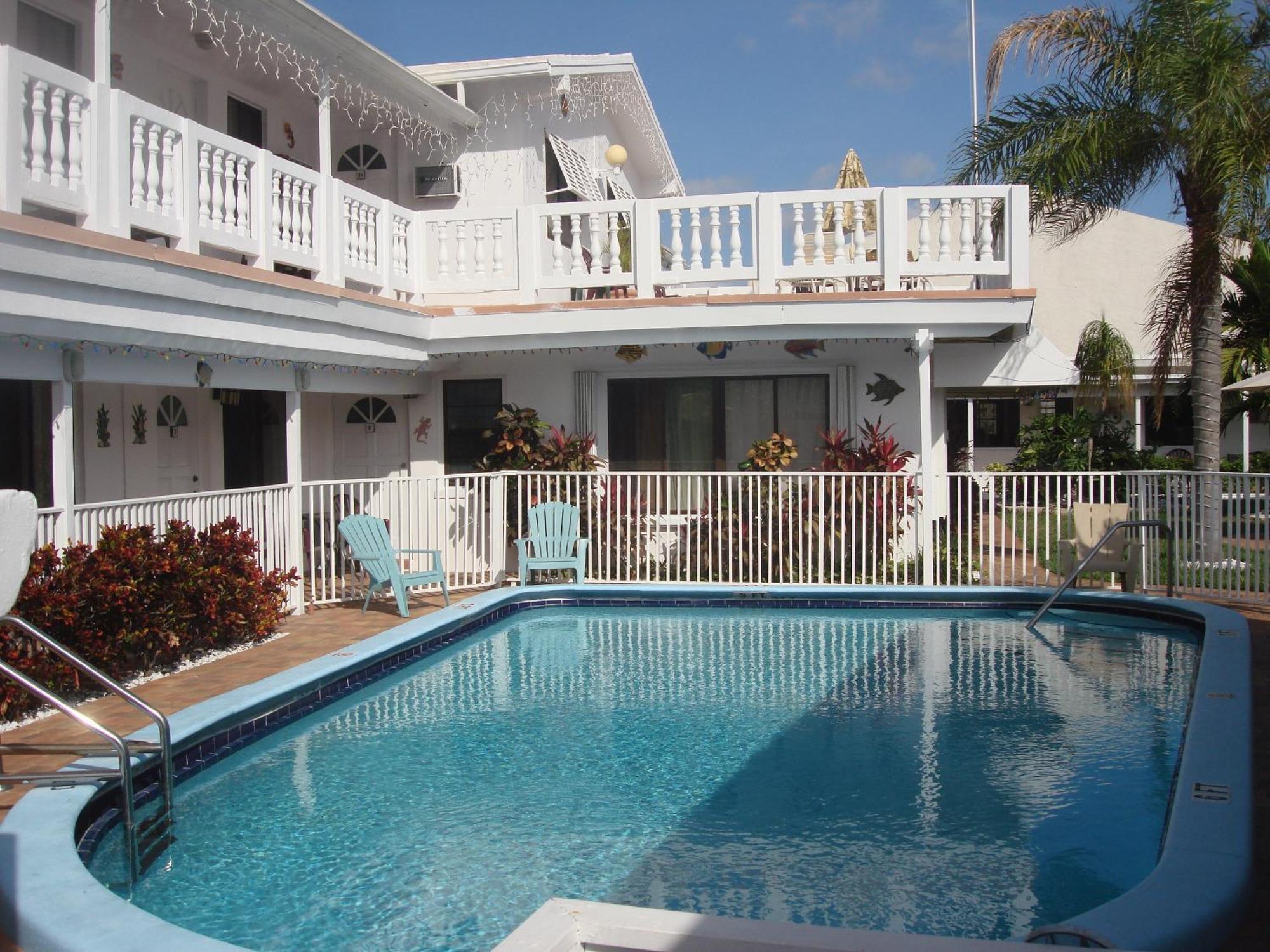Breakaway Inn Guest House Lauderdale-by-the-Sea Exterior foto